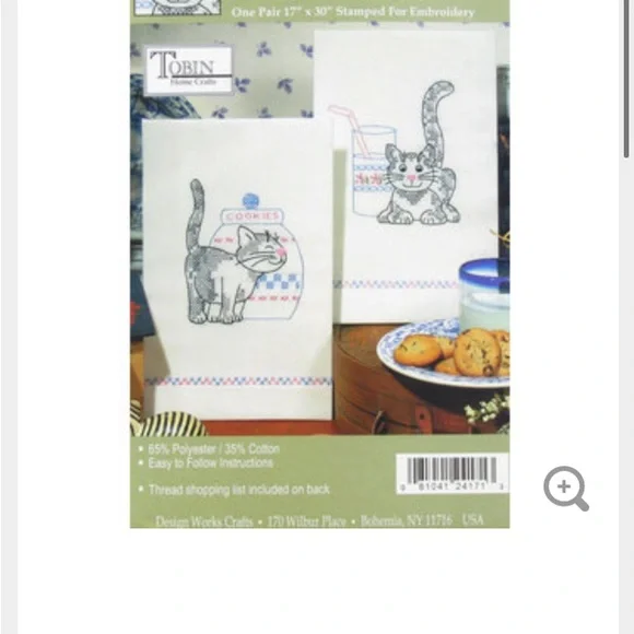 Decorative Hand Towels - White with Yellow Beehive Design - Picture 2 of 15